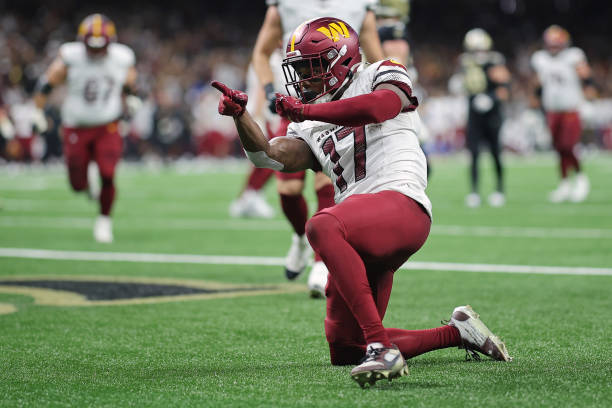 Terry McLaurin surpreende no training