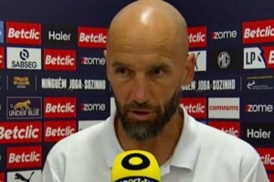As declarações de Mitchell van der Gaag após a derrota contra o FC Porto e com um estouro nos árbitros “campo inclinado”