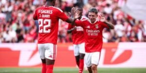 Benfica prepara recurso para anular expulsão de Jhon Durán frente ao Santa Clara